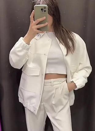 Неуловимый льняной бомбер/пиджак/куртка zara из лимитированной коллекции.