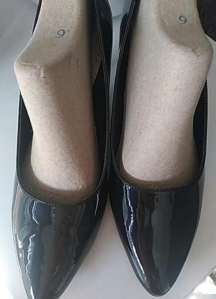 Туфлі clarks