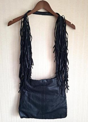 Сумка жіноча чорна через плече з бахромою river island