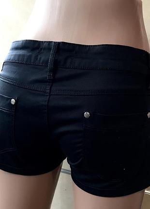 Класні шорти versace 3