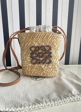 Сумка в стилі loewe
