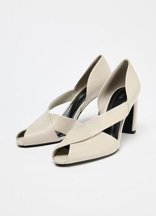 Асимметричные кожаные босоножки zara