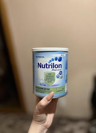 Продам 2 сухих смеси, одна целая вторая половина, срок годности все на фото, не пришла потому, что детки уже набрали вес, продам две за 500