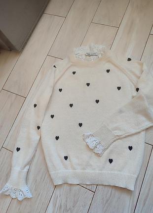 Милая кофточка с кружевом и сердечками, мягкая и легкая,размер м. zara