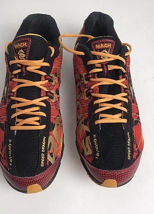 Легкоатлетические кроссовки бутсы