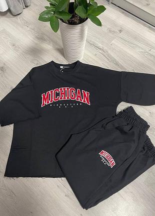 Жіночий костюм двійка