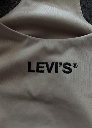 Топ levi’s