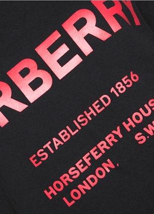 Свитшот 
burberry black horseferry print cotton sweatshirt. 2
