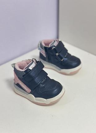 Кросівки на дівчинку хайтопи для дівчат черевики на дівчинку