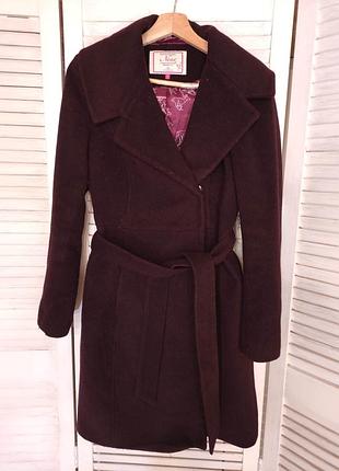Пальто на поясі