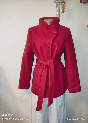 Червоний жакет під пояс м