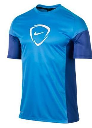 Спортивна футболка nike
