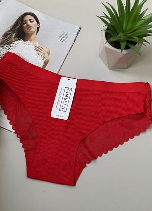 Безшовні котонові трусики сліпи, доповнені ніжним мереживом позаду🕊