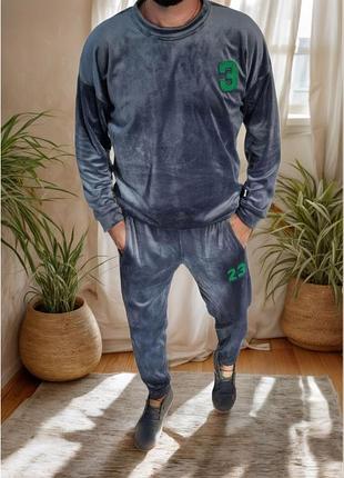 Велюровий костюм