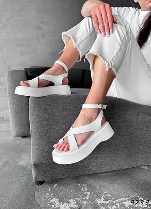 Босоніжки жіночі lila білі натуральна шкіра 9299