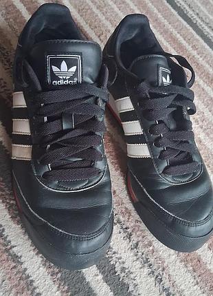 Кросівки adidas5 фото