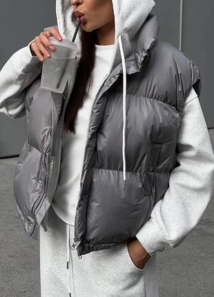 Стильна жилетка