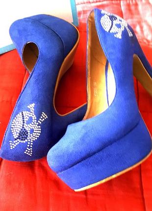 Туфли - лабутные на каблуке натуральная замша стразики 👠 👠👠, состояние новых 4