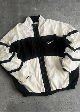 Ветровка весенняя найк черно-белая nike весна-лето