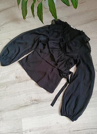 Черная шифоновая блузка на запах с люрексом