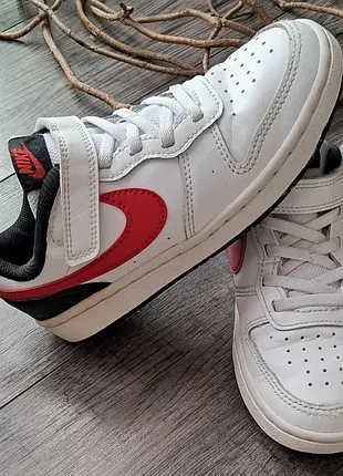 Універсальні шкіряні кросівки nike court borough low2 bq5451-110 (р.32)4 фото