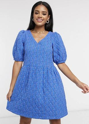 Стьобана жіноча сукня