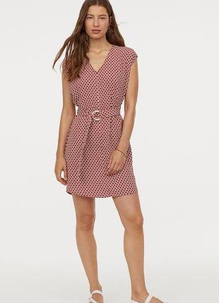 Платье с поясом