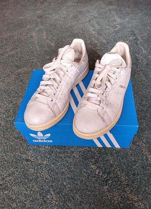 Кроссовки  кожаные adidas originals stan smith. оригинал