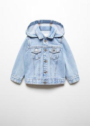 Джинсовая курточка с капюшоном