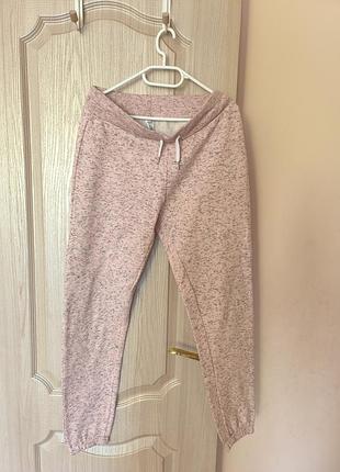 Спортивні штани жіночі