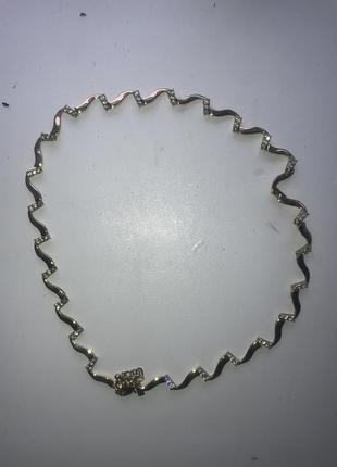 Золотисте кольє намисто підвіска  з камнями