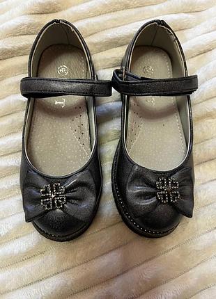 Туфельки для девочки