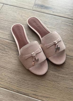 Шлепанцы женские loro piana