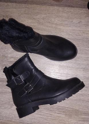 Новые женские зимние ботинки
