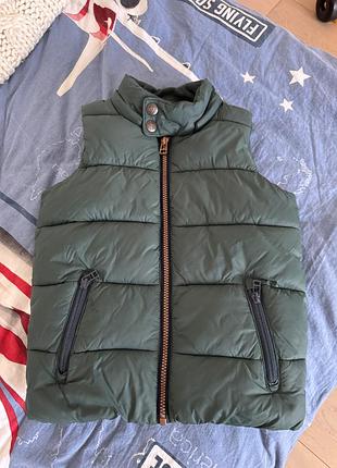 Безрукавка жилетка next 110 5 років