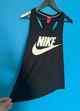 Женская спортивная майка nike sportswear essential 8