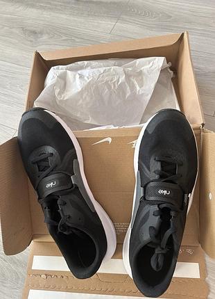 Кроссовки nike