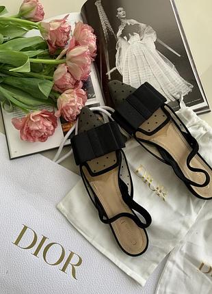 Dior неймовірні стильні босоніжки від бренду преміум сегменту