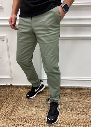 Штаны зелёные