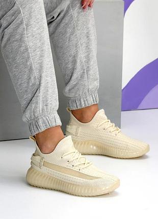 Молочні легкі кросівки для дівчат у текстилі, текстиль сітка, спорт кроси, для прогулянок, на кожен