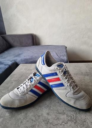 Кроссовки adidas