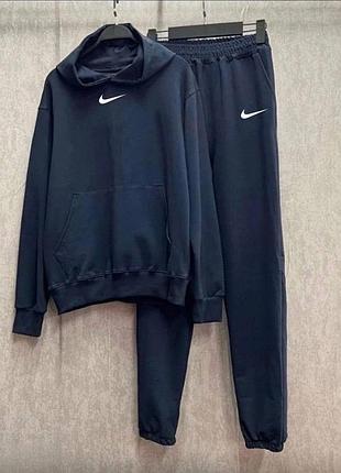 Костюм мужской.