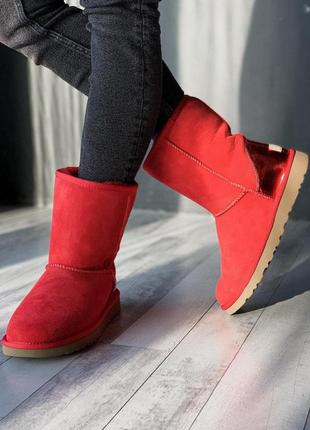 Женские красные угги ugg classic red metallic5 фото