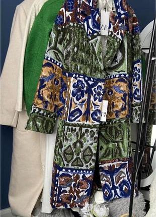 Жакардове пальто від zara