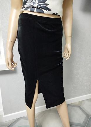 Велюровая юбка с разрезом
