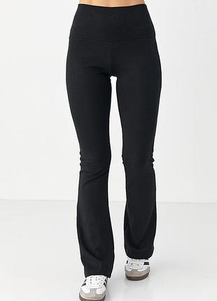 Жіночі лосини-кльош bershka