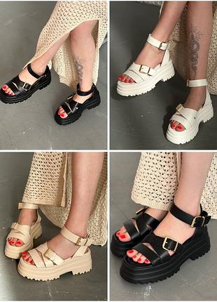 Босоніжки на високій, ультралегкій підошві 🤩🤩