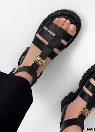 Стильні босоніжки з натуральної шкіри на легкій підошві🖤
