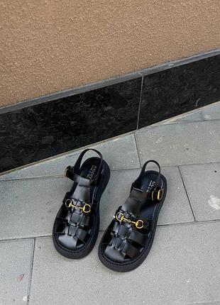 Босоніжки ґуччі leather sandals