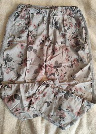 Літні брюки.італія.